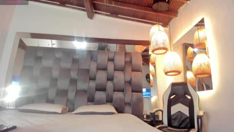 Pamela  online show from 02.05.25