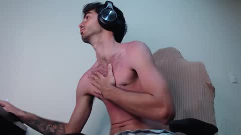 Santiago Enrique online show from 02.24.26