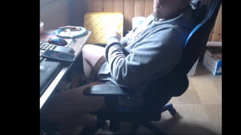 Snapshot of therealbigcheese0695 chatting on 01.20.25 therealbigcheese0695 online show from 01.20.25