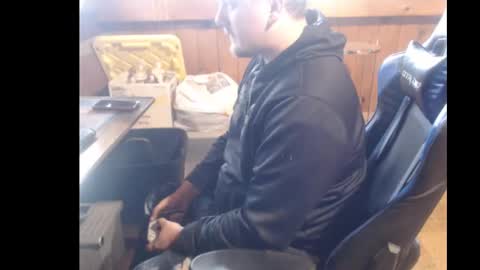 therealbigcheese0695 online show from 11.22.25