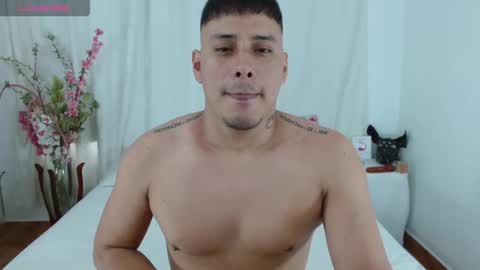 Snapshot of therockalejandro chatting on 05.30.26 therockalejandro online show from 05.30.26