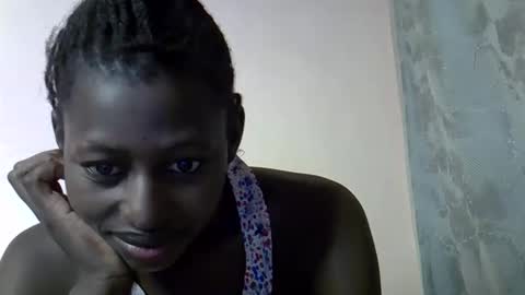 Snapshot of therry_heart chatting on 02.22.26 hearty online show from 02.22.26