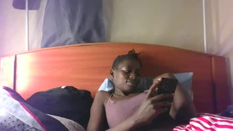 Snapshot of therry_heart chatting on 04.26.26 hearty online show from 04.26.26