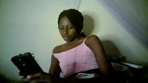 Snapshot of therry_heart chatting on 05.02.26 hearty online show from 05.02.26
