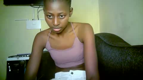 Snapshot of therry_heart chatting on 05.06.26 hearty online show from 05.06.26