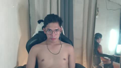 Snapshot of thesexualizer chatting on 02.24.25 jae online show from 02.24.25