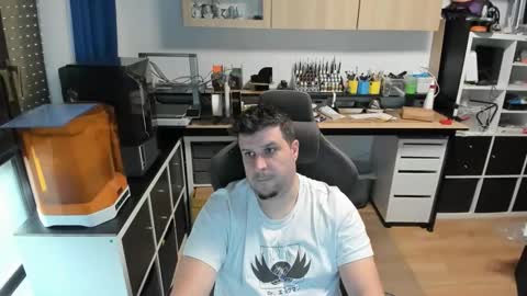 Snapshot of thesir35 chatting on 10.23.25 thesir35 online show from 10.23.25