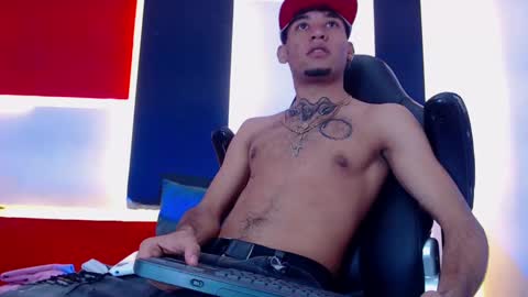 theskinny8inch_ online show from 01.10.25