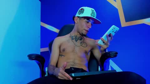 theskinny8inch_ online show from 02.06.25