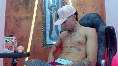 theskinny8inch_ online show from 09.15.25