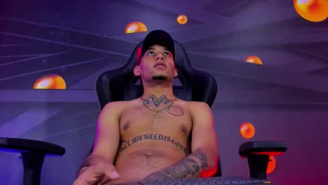 theskinny8inch_ online show from 10.20.25