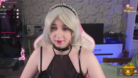 The Great And Powerful Trixie online show from 10.31.25