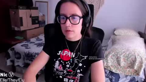 Nicole online show from 06.18.26