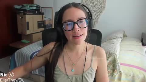 Nicole online show from 07.06.26