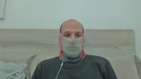 Scarf guy online show from 02.14.25