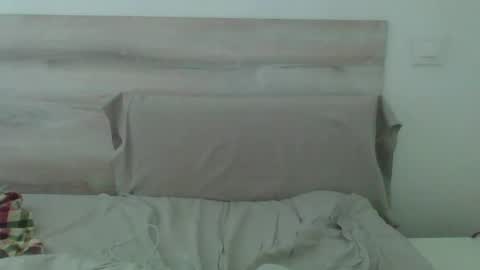 Scarf guy online show from 02.14.25