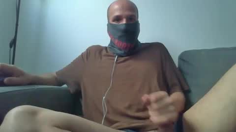 Snapshot of thetubedscarfguy chatting on 05.28.26 Scarf guy online show from 05.28.26