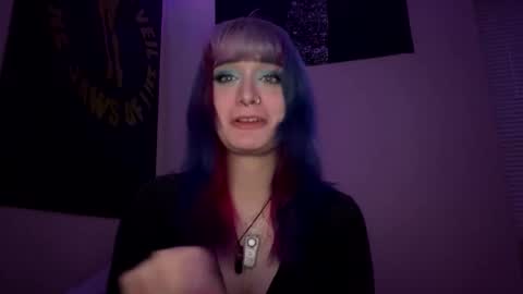 Snapshot of thewildwildwest chatting on 04.06.26 West online show from 04.06.26