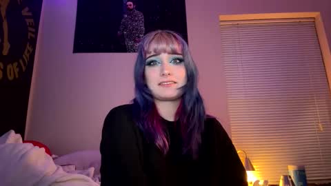 Snapshot of thewildwildwest chatting on 04.15.26 West online show from 04.15.26