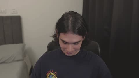 thiaan__ online show from 12.04.24