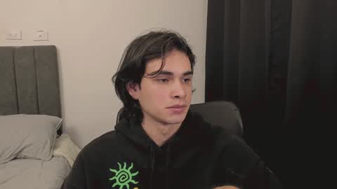 thiaan__ online show from 01.10.25