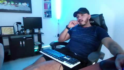 Snapshot of thiago_420 chatting on 05.15.26 thiago_420 online show from 05.15.26