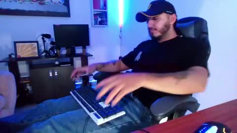 Snapshot of thiago_420 chatting on 05.15.26 thiago_420 online show from 05.15.26