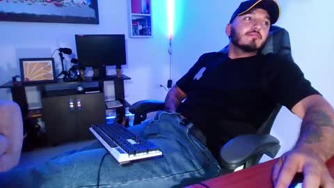 Snapshot of thiago_420 chatting on 05.15.26 thiago_420 online show from 05.15.26