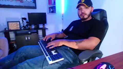 Snapshot of thiago_420 chatting on 05.16.26 thiago_420 online show from 05.16.26