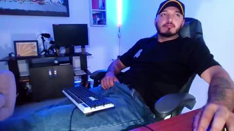 Snapshot of thiago_420 chatting on 05.16.26 thiago_420 online show from 05.16.26