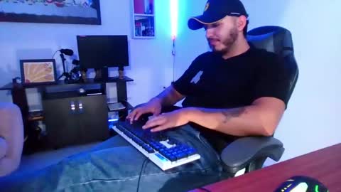 Snapshot of thiago_420 chatting on 05.16.26 thiago_420 online show from 05.16.26