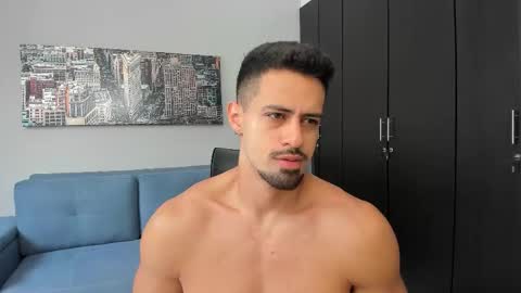 thiago_driussi online show from 11.04.25