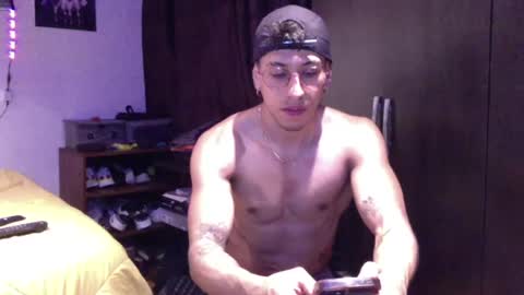 Snapshot of thiago_happy chatting on 02.26.25 thiago_happy online show from 02.26.25