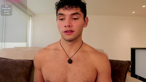 Snapshot of thiago_l chatting on 05.08.26 Just Thiago online show from 05.08.26