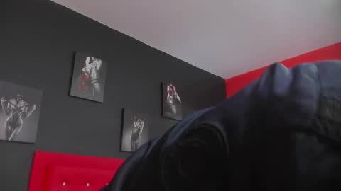 Thia Gomez online show from 09.25.25