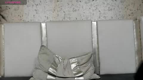 Thiago   online show from 12.12.24