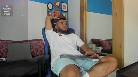 Snapshot of thiagoxbig chatting on 12.30.24 thiagoxbig online show from 12.30.24