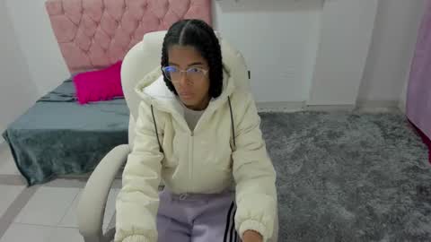 thianahorny online show from 01.08.26