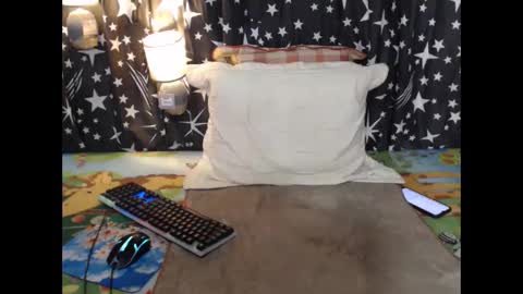 Snapshot of thick_bigcock13 chatting on 12.28.24 gil online show from 12.28.24