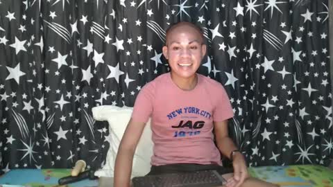 Snapshot of thick_bigcock13 chatting on 01.01.25 gil online show from 01.01.25