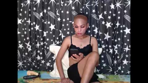 Snapshot of thick_bigcock13 chatting on 02.07.25 gil online show from 02.07.25