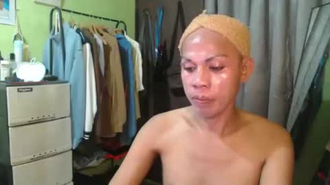 Snapshot of thick_bigcock13 chatting on 10.20.25 gil online show from 10.20.25