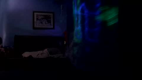 Snapshot of thickambr chatting on 11.27.25 Thickamber online show from 11.27.25