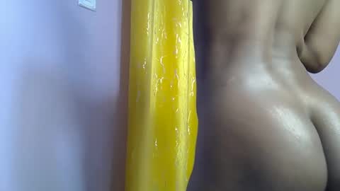 Snapshot of thickbarbie_ chatting on 11.22.25 Xtine online show from 11.22.25