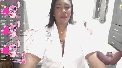 Snapshot of thickebonymilf chatting on 02.12.26 XIOMARA online show from 02.12.26