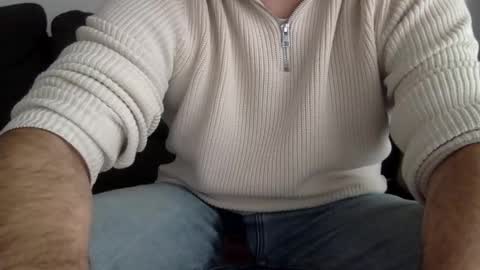 Snapshot of thickguybcn chatting on 02.22.25 ThickDickBCN online show from 02.22.25