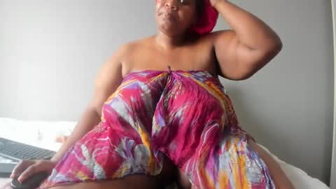 Snapshot of thickleeyanax chatting on 01.17.25 thickleeyanax online show from 01.17.25