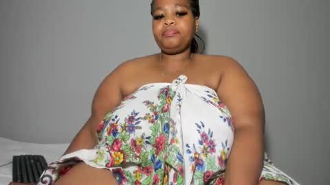 Snapshot of thickleeyanax chatting on 03.01.25 thickleeyanax online show from 03.01.25