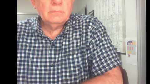 Snapshot of thickmelnik chatting on 12.08.24 James online show from 12.08.24