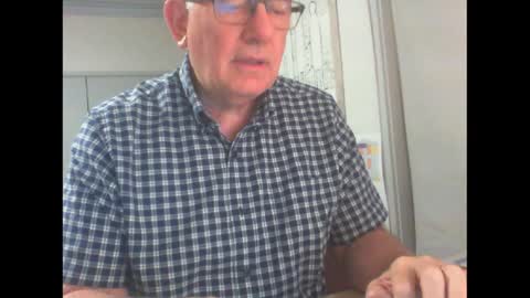 Snapshot of thickmelnik chatting on 12.30.24 James online show from 12.30.24